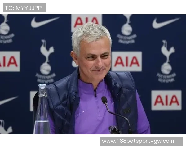 穆里尼奥谈球队前锋表现无力进球仍对球员们的努力感到自豪